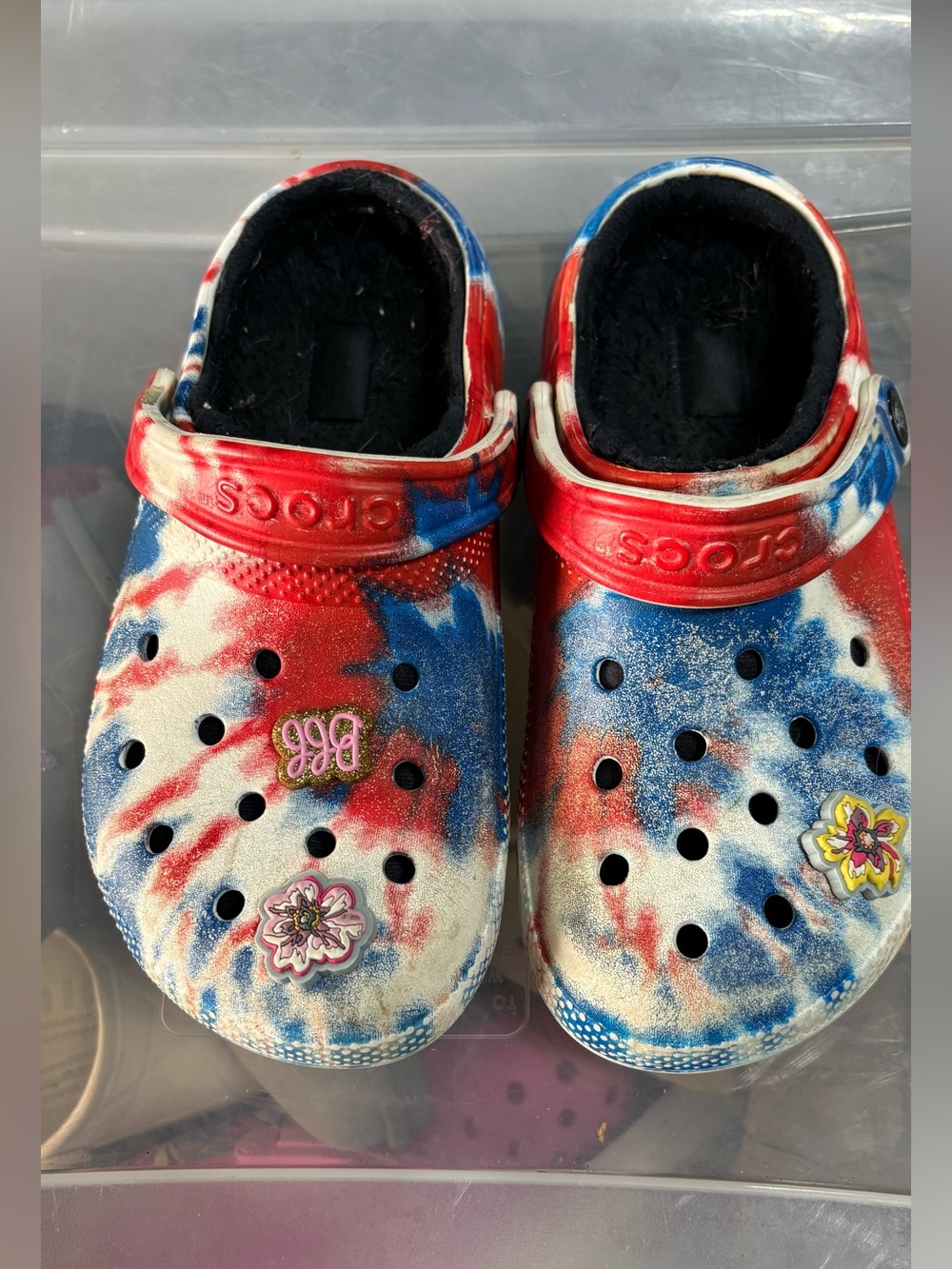 CROCS Tie-Dye Clog in Red, White & Blue size 6 women, men 4